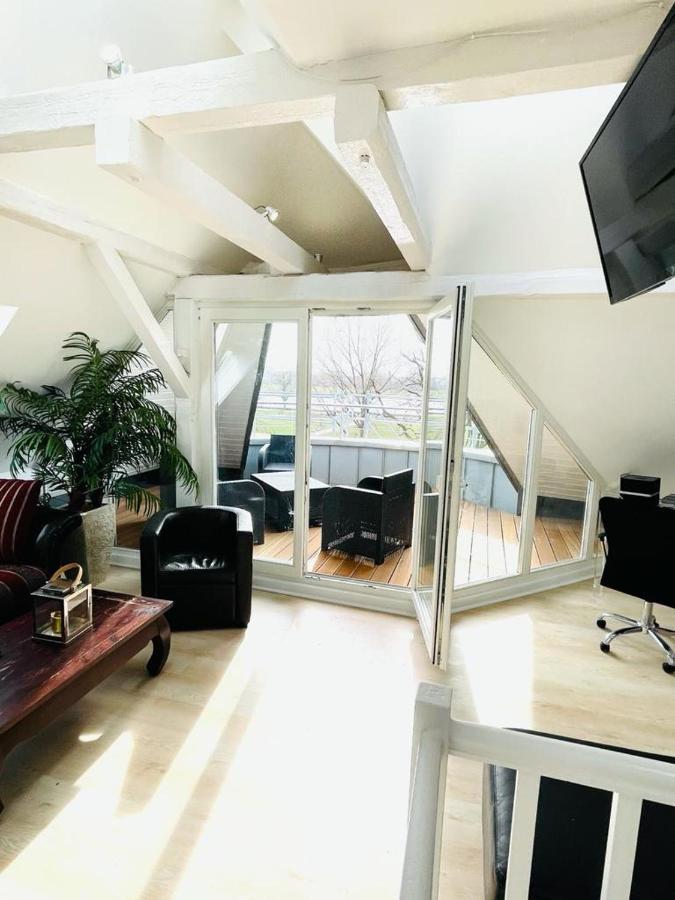Luxury Rooftop Loft With River View 10min To City Apartment *